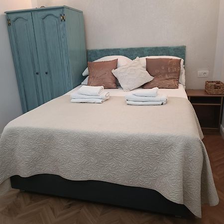 Apartment Golden Sunrise - 4 Ul.Petra Svacica11 바스카보다 외부 사진